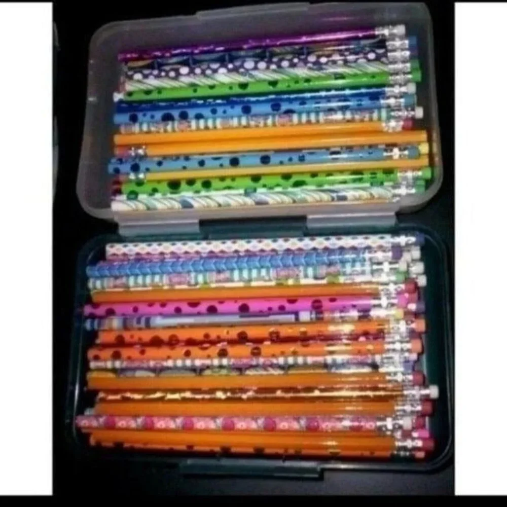 70 PENCILS W/DESIGNS & CASE-#2 PENCILS-NEW